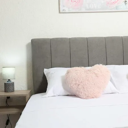 Cozy In * Polychrono